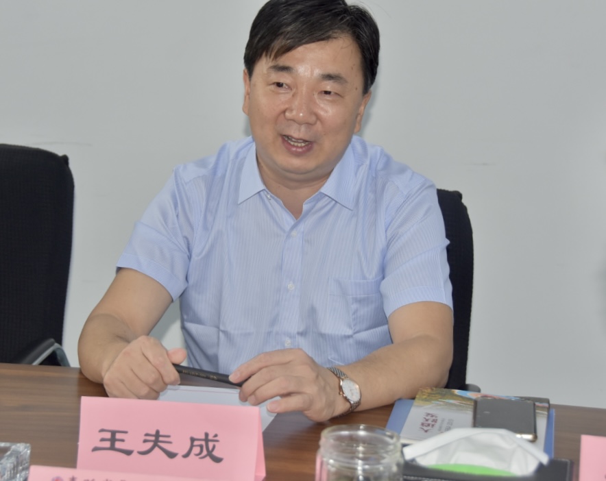 日照交通能源发展集团领导一行到喜跃发集团考察交流(图5)