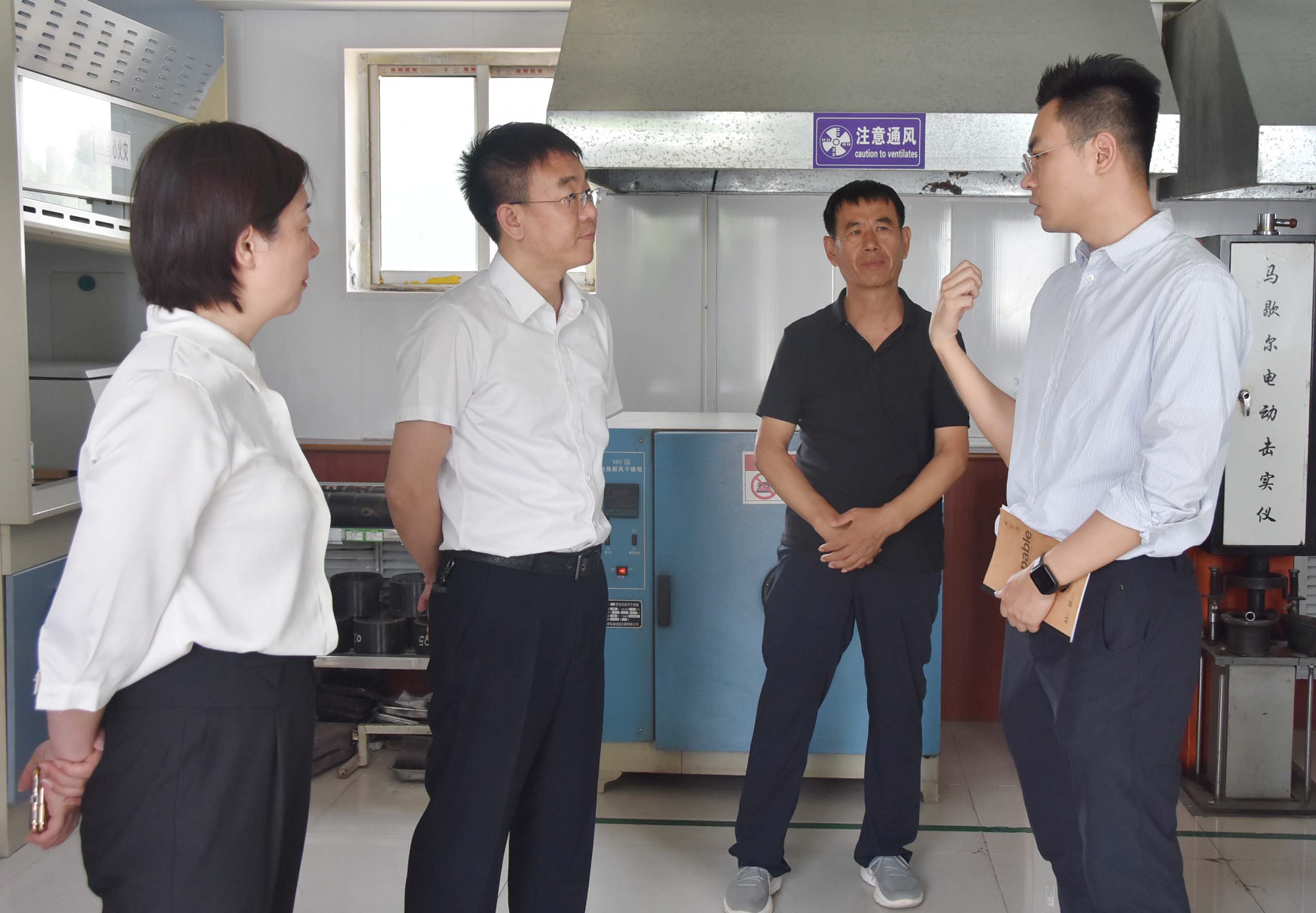 市委组织部副部长刘斌一行莅临喜跃发集团调研人才工作(图2)