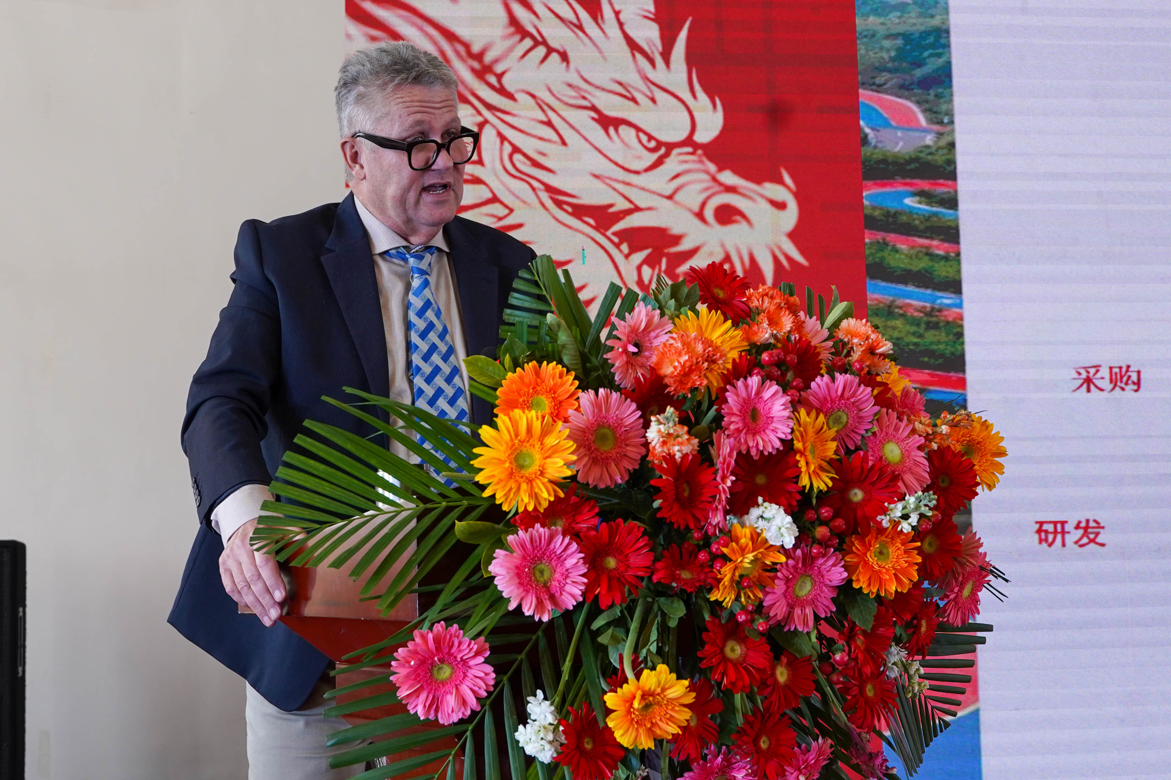 2023年度先进及创新表彰暨2024年改革创新工作大会圆满召开(图35) DSC05089.jpg