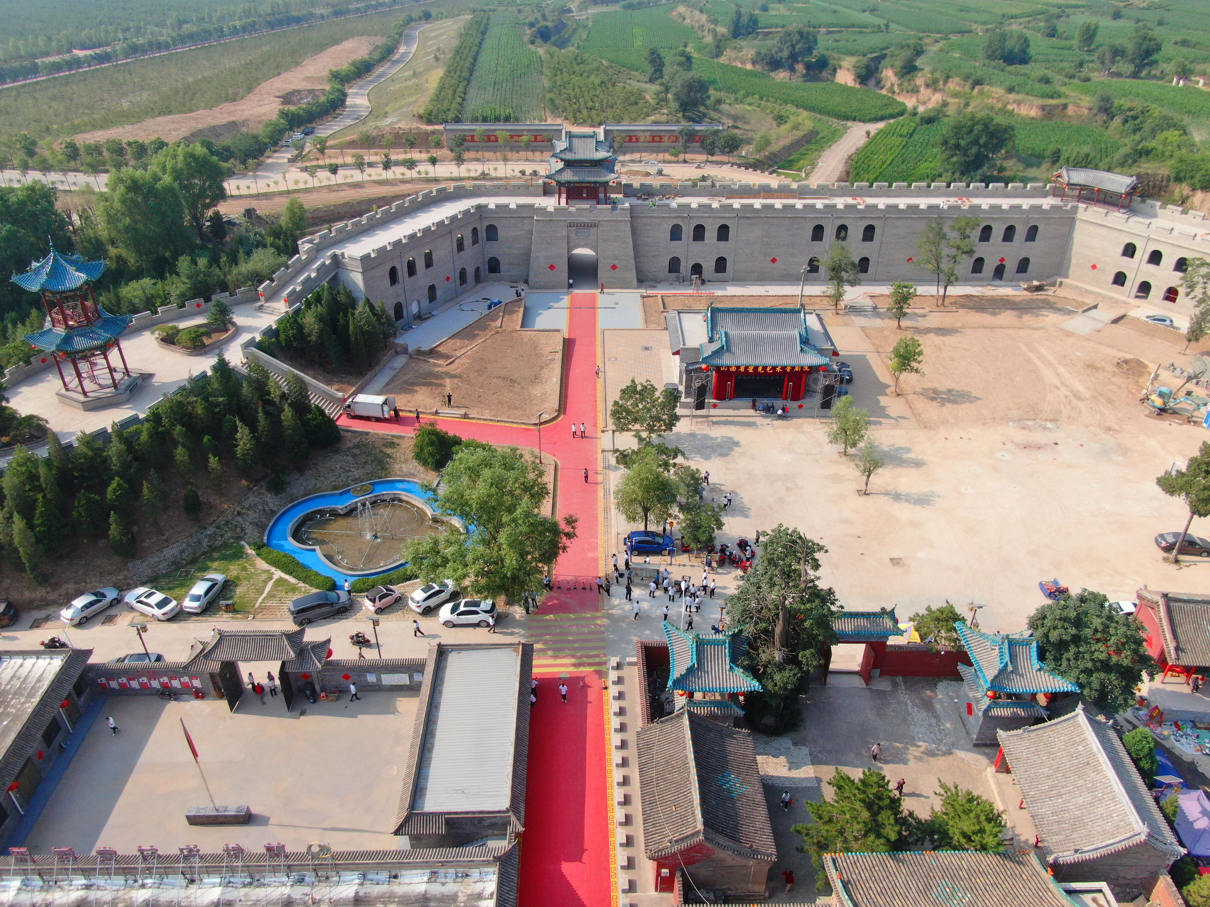 喜跃发集团受邀参加全国“万企兴万村”行动中部片区座谈会 助力乡村振兴彰显民企担当(图4) 1 (3).jpg