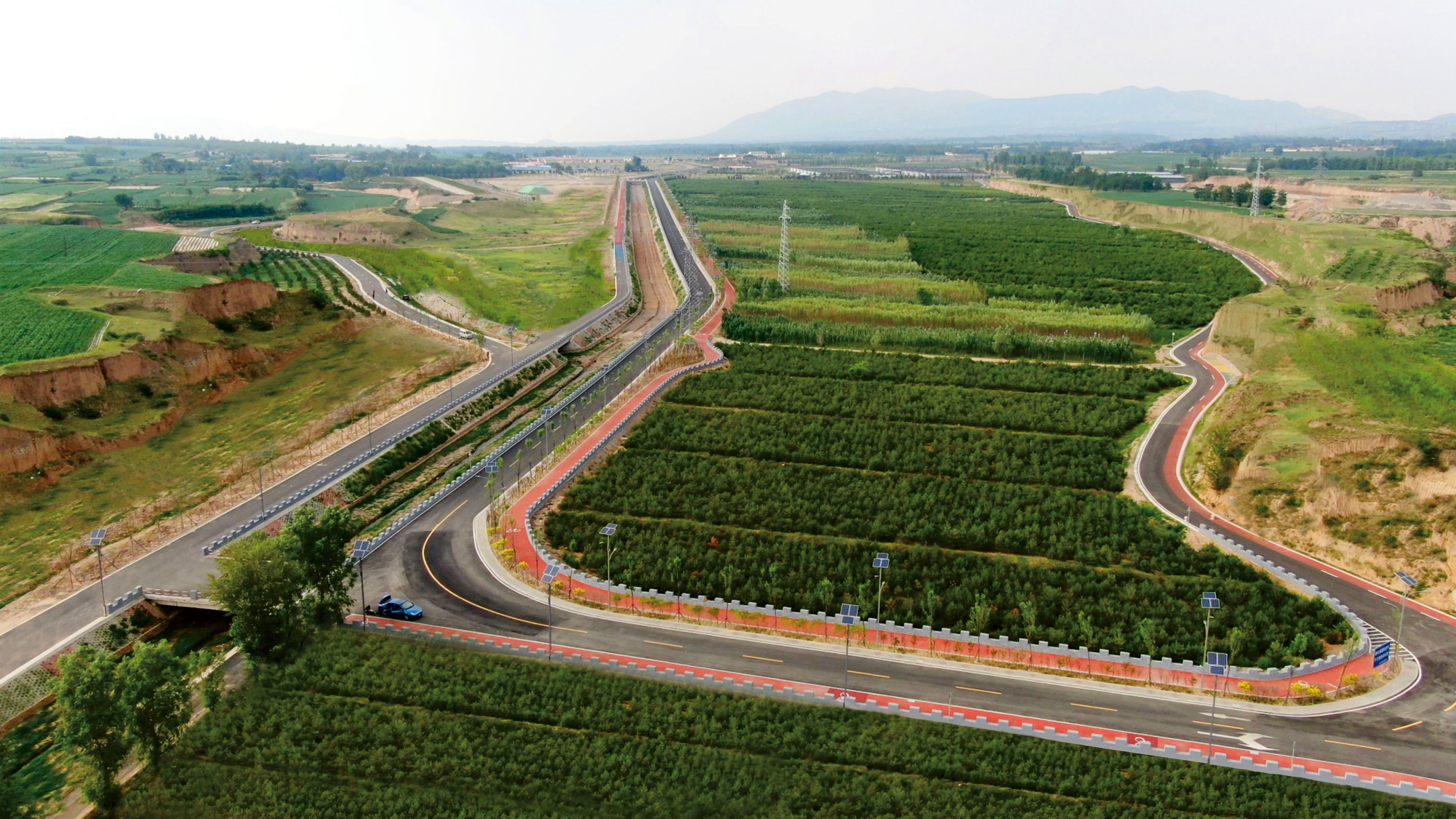 喜跃发集团受邀参加全国“万企兴万村”行动中部片区座谈会 助力乡村振兴彰显民企担当(图7) 打造全国公路科普教育基地.jpg