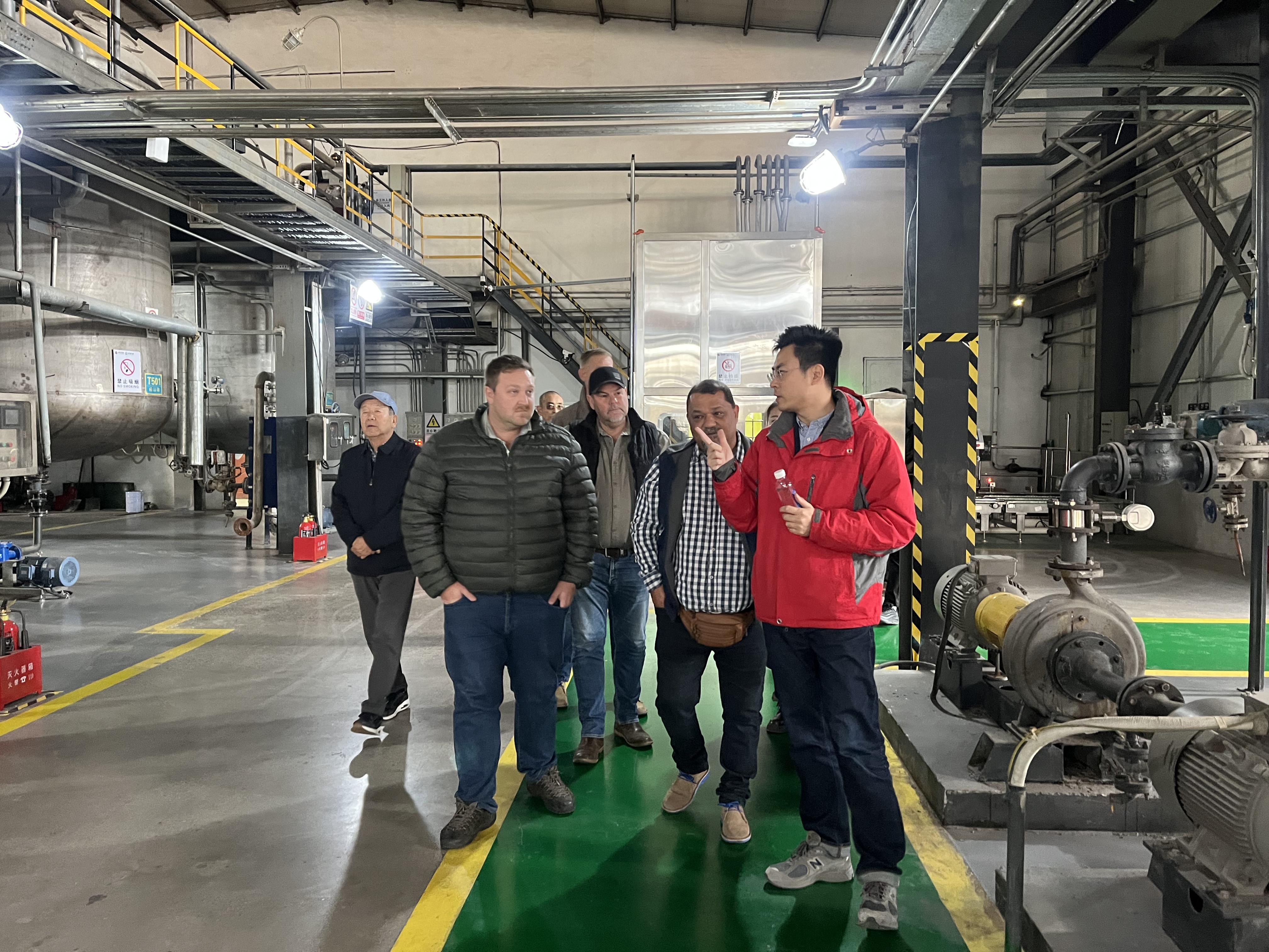 南非Tosas公司代表团到访喜跃发集团深化技术交流与合作(图6) 3.jpg