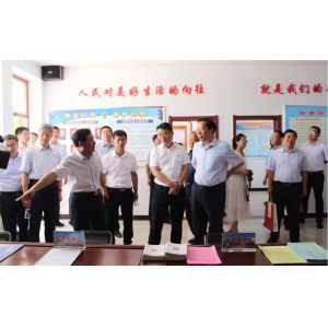 全省“四好农村路”暨三大板块旅游公路建设现场观摩会隆重召开：代表团观摩