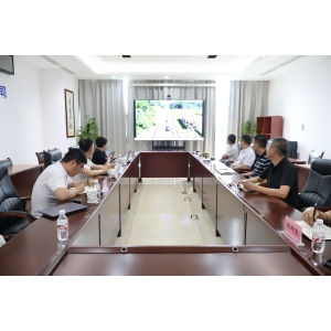 喜跃发集团与中铁高速（广西）养护科技有限公司举行合作交流座谈会