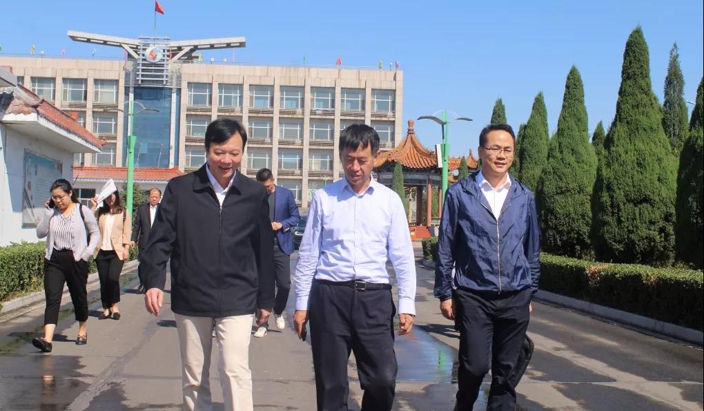 全国工商联等领导莅临喜跃发集团参观指导(图1)
