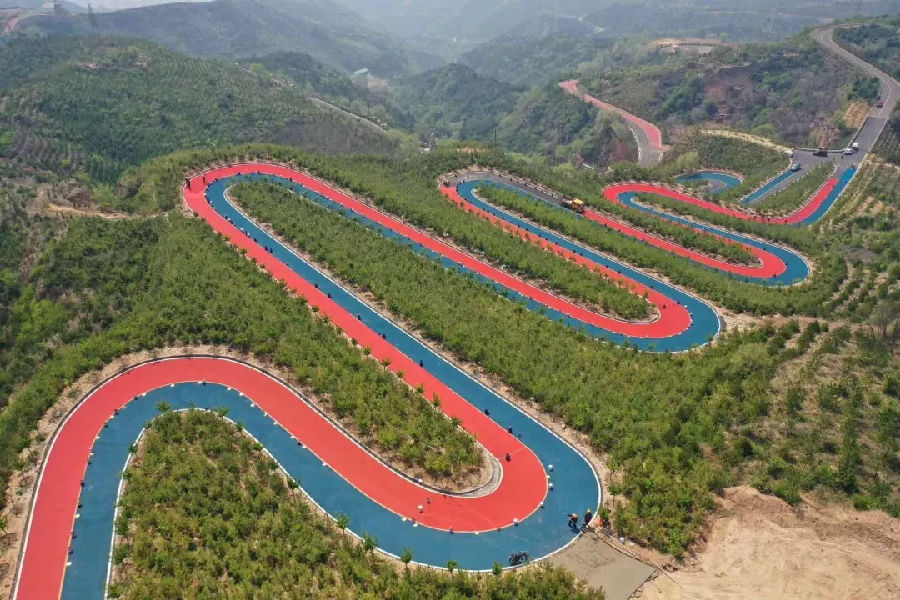 640.webp (4).jpg 助力二青盛会 传递运动圣火 | 喜跃发总工赵永飞参加二青会火炬传递(图4)