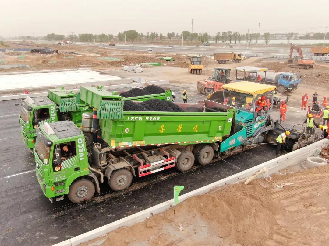 微信图片_20190517180225.jpg 喜跃发热再生技术应用于山西转型综改示范区真武路项目试验段(图3)