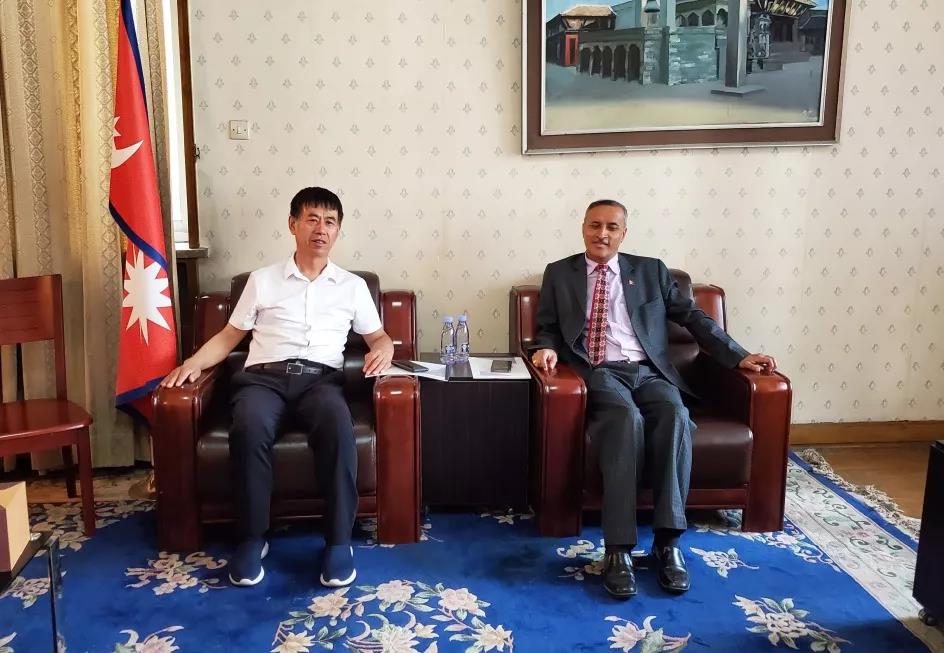 尼泊尔驻华大使接见喜跃发集团代表团(图1)