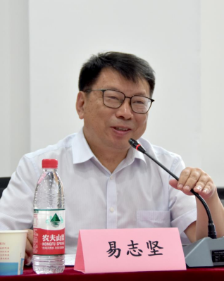 重庆交通大学“70载——情牵母校不忘初心”交流座谈会在喜跃发集团召开(图4)