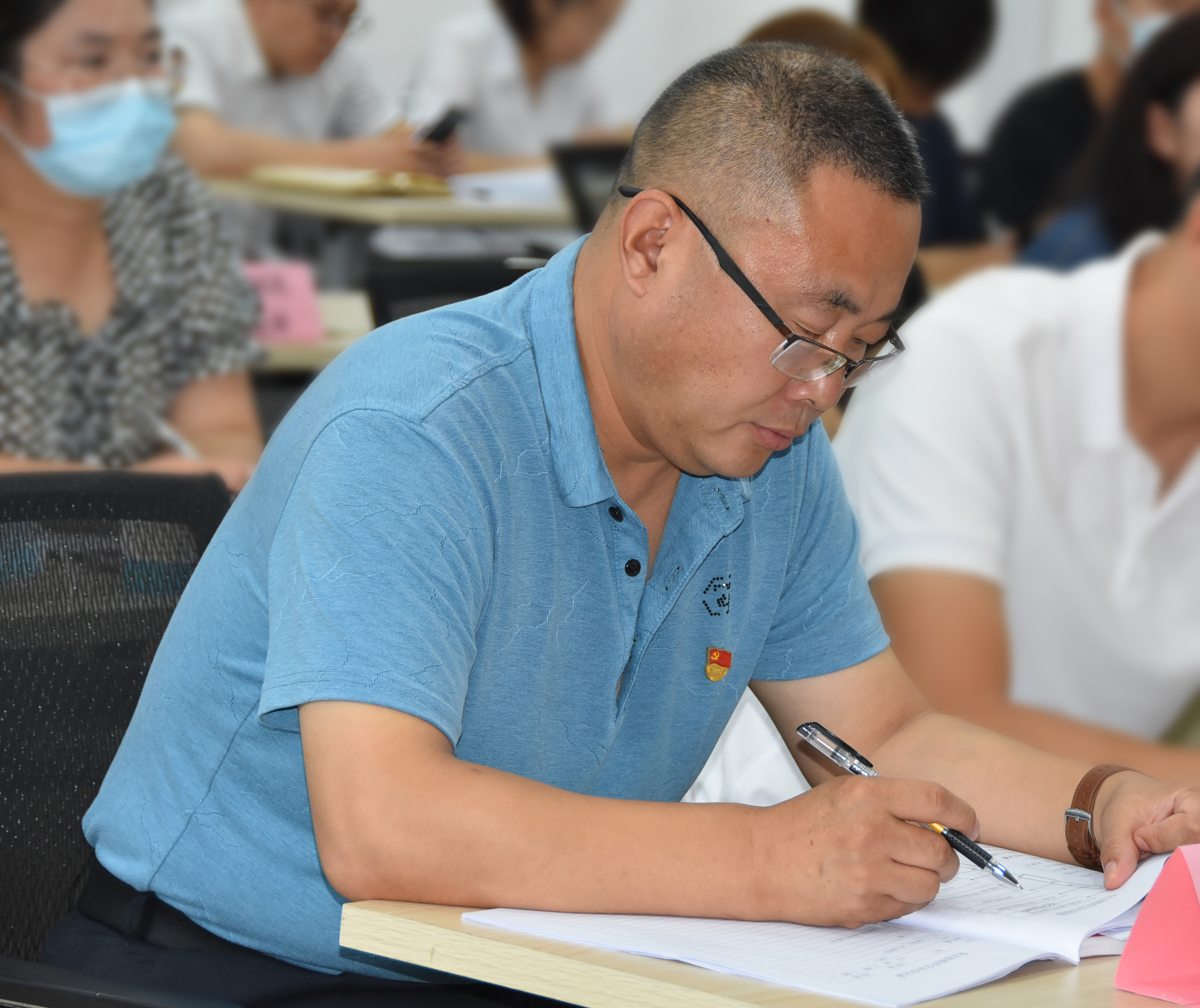 扎实党务工作  坚定党员信仰(图5)