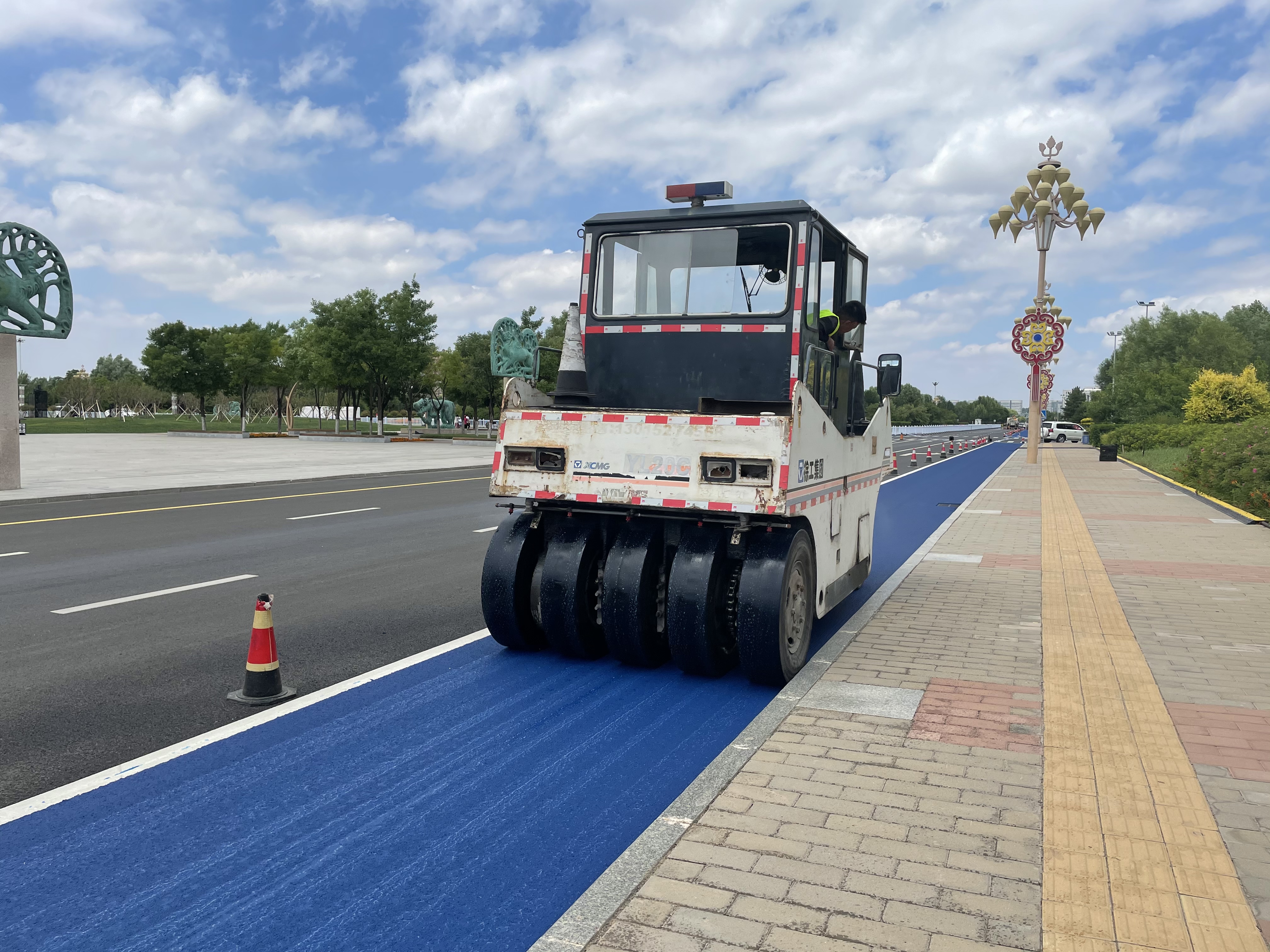 喜跃发彩色材料助力鄂尔多斯市道路提档升级(图3)